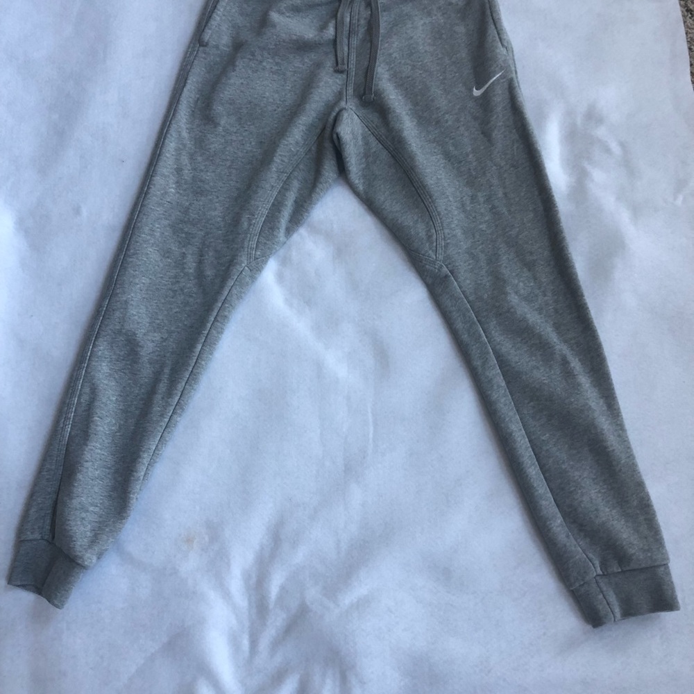 Nike unisex size Small
